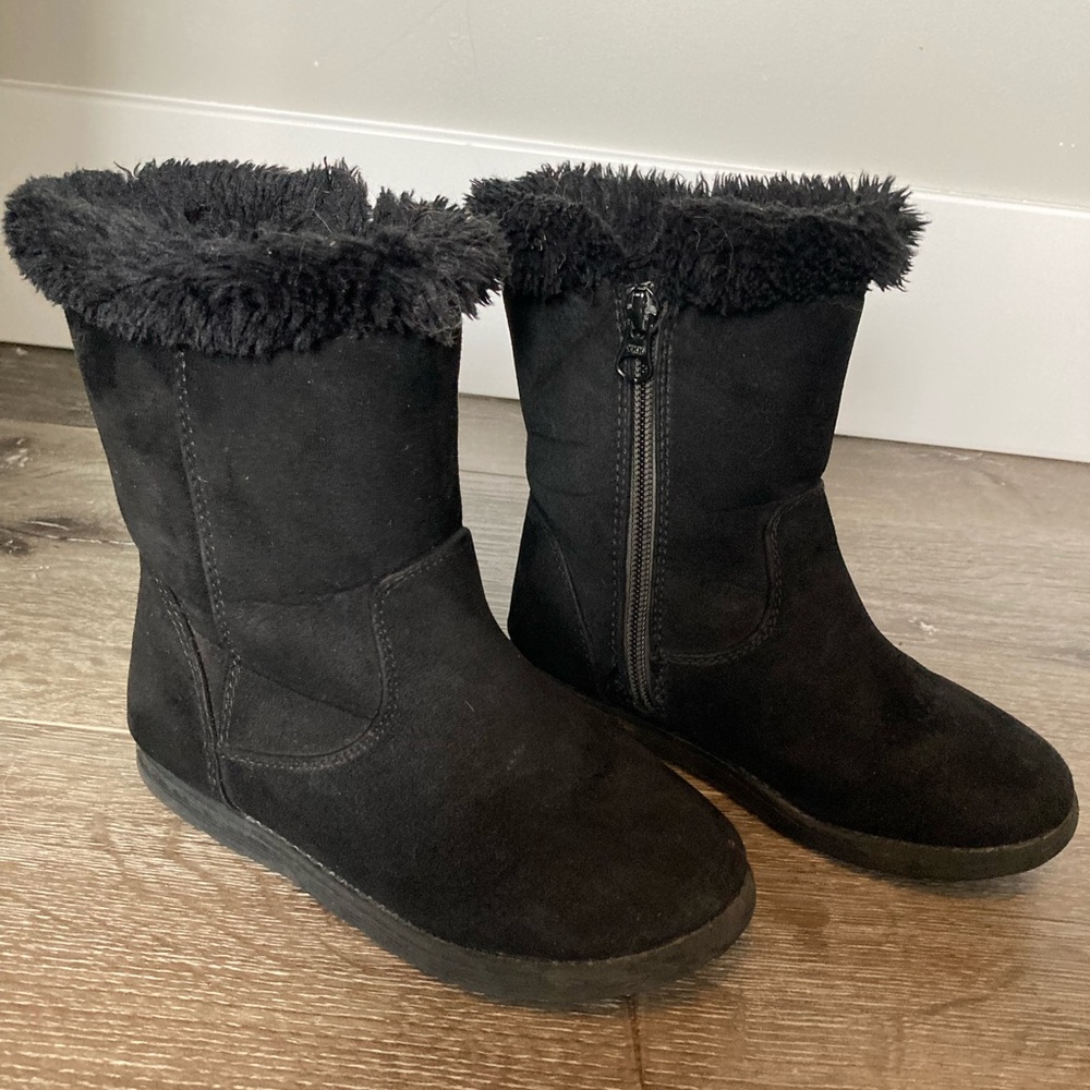 Cat & Jack boots